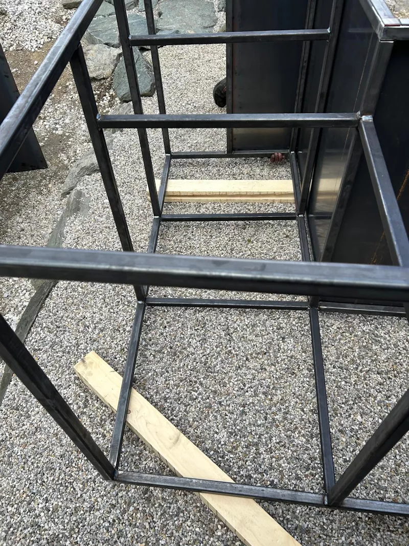 Hinter den Kulissen bei Design mit Metall